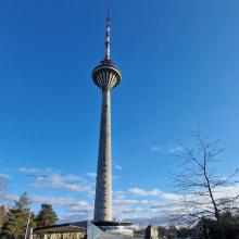 Tallinnan TV torni; tyhjyyden ääreltä uutisten lukuun😱😂😂 Tallinn TV Tower; from the edge of nowhere to reading the ne...