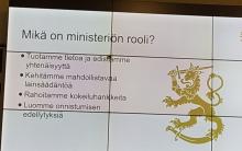 @STM_Uutiset keskustelutilaisuus tekoälystä. @MHeinasenaho käy läpi ministeriön suunnitelmia. Oleellista on, että kehitetään mahdollistavaa lainsäädäntöä! Minusta samalla pitää selkeyttää myös EU-sään